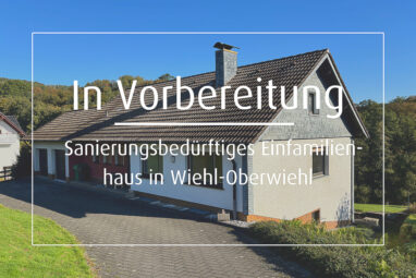 Sanierungsbedürftiges Einfamilienhaus mit Einliegerwohnung und zusätzlichem Baugrundstück in Wiehl – Oberwiehl