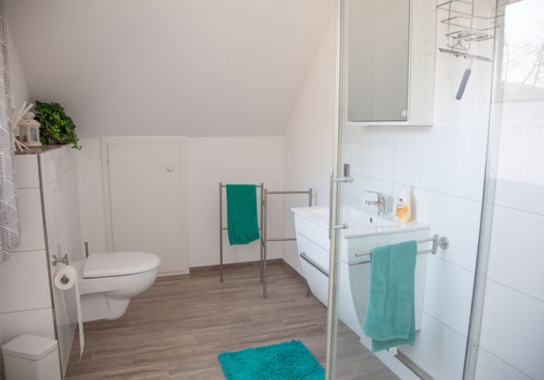 Badezimmer im Dachgeschoss