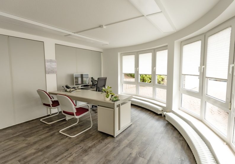 Büro im Souterrain Anbau