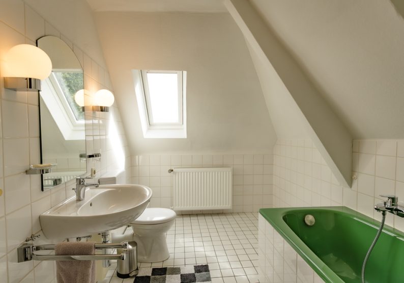 Badezimmer Einlieger DG